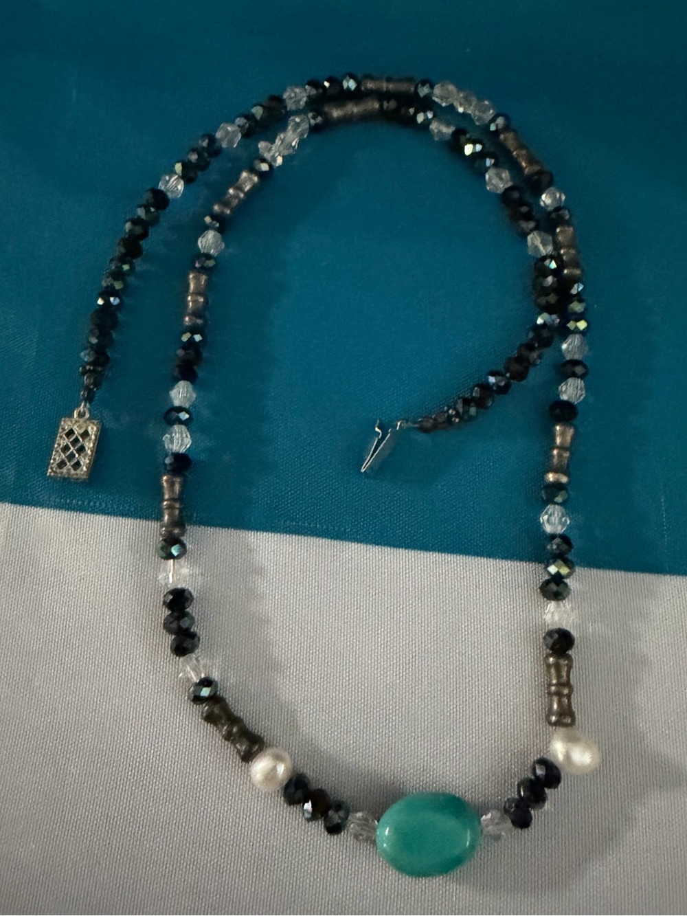Vintage Turquoise Bead Accent Women's Necklace - Blue Green - Picture 3 of 4